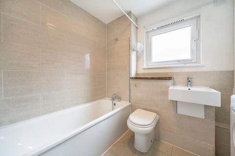 33a The Heights, London, SE7 8JL