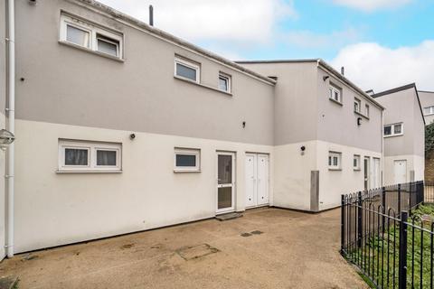 33a The Heights, London, SE7 8JL