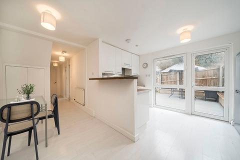 33a The Heights, London, SE7 8JL