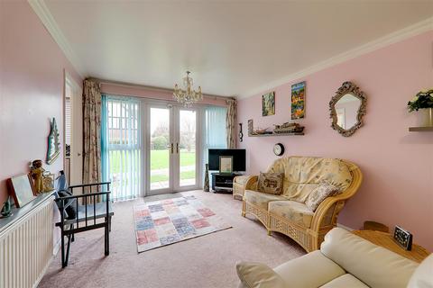 1 bedroom retirement property for sale, Guardian Court, Rogate Road, Worthing
