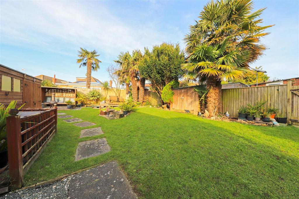 Nicholas james west way garden .jpg