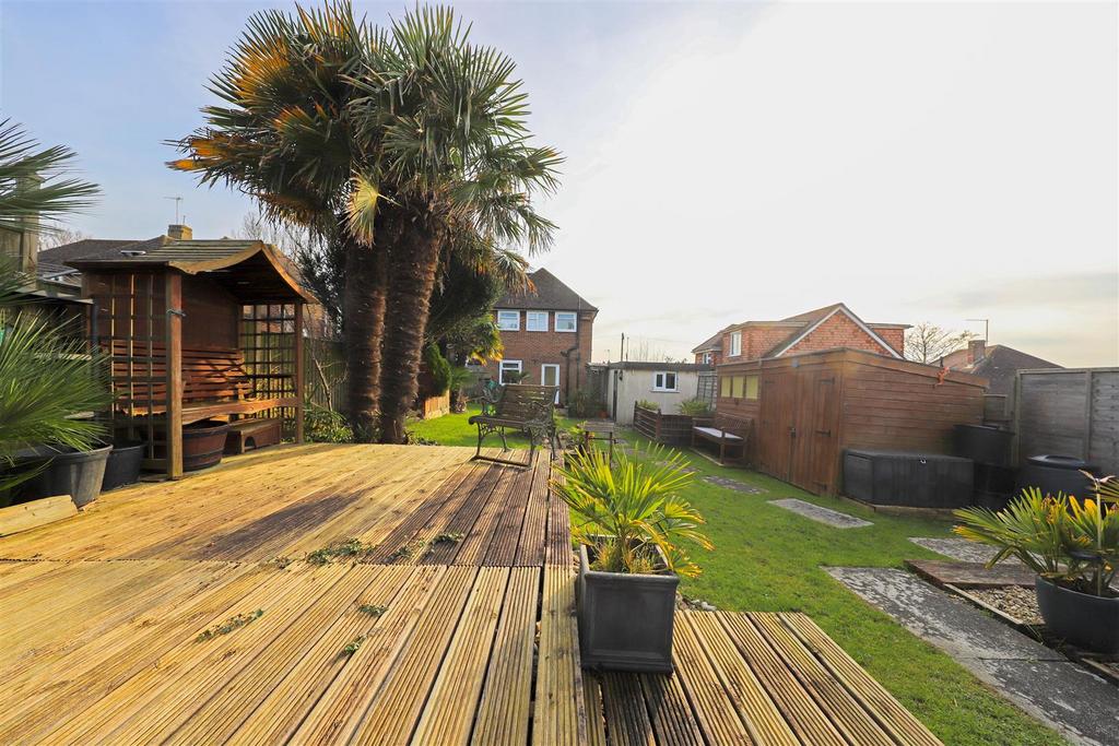 Nicholas james west way garden 3.jpg