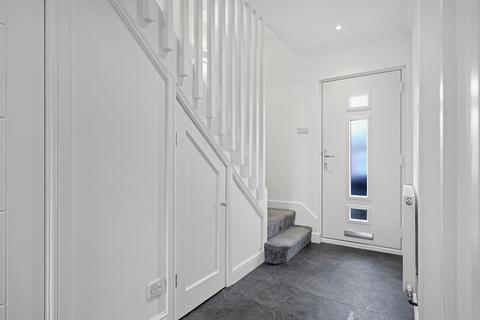 19 Queens Close, Harston, Cambridge, CB22 7QW