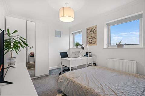 19 Queens Close, Harston, Cambridge, CB22 7QW
