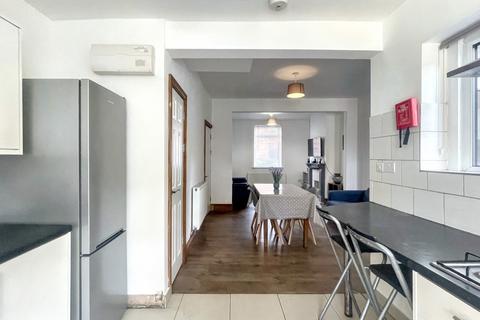 1 bedroom in a house share to rent, Midland Street, Sheffield S1