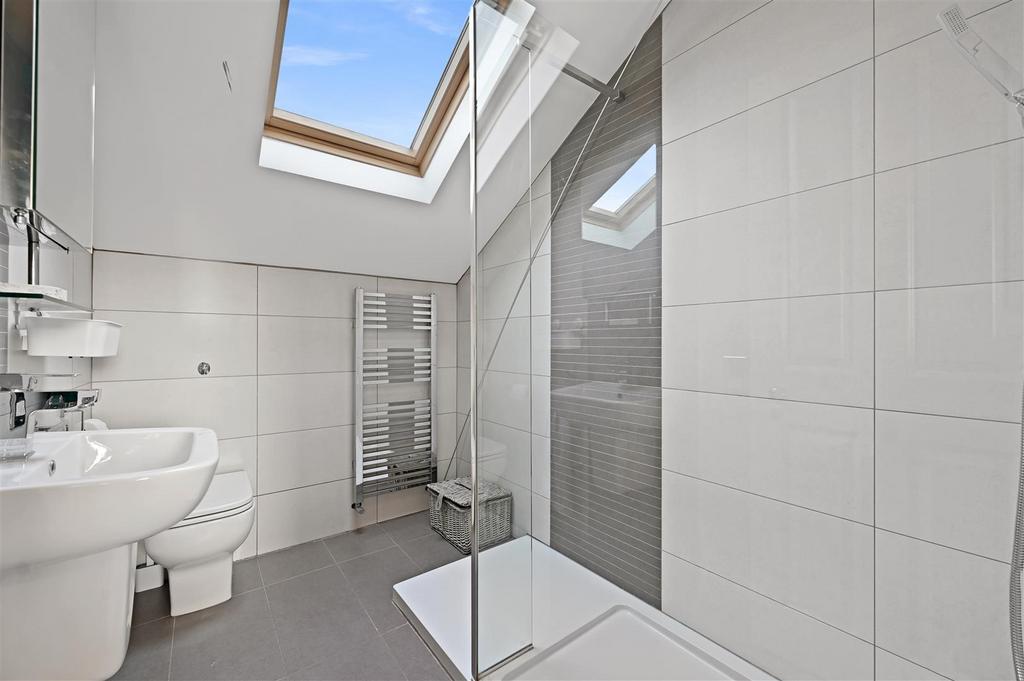 Batoum Gardens - Shower Room3 (1).JPG