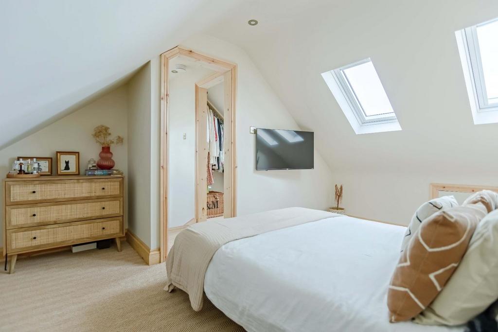 5 Myrtle Crescent 1.JPG