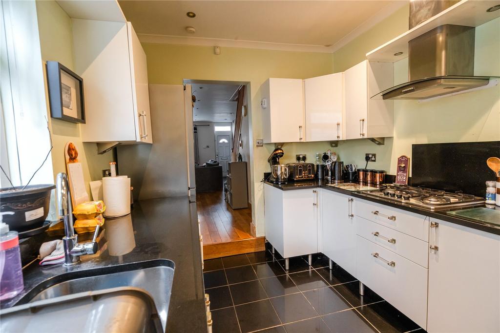 Kitchen (2)