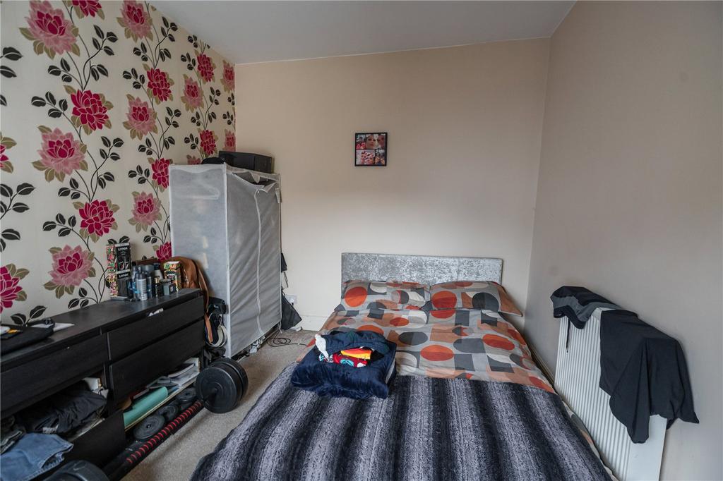 Bedroom 2 (2)