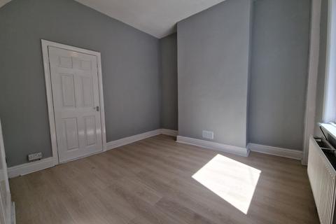 2 bedroom terraced house to rent, Cadogan Grove, Cadogan Street, Hull, Yorkshire, HU3