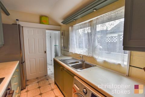 3 bedroom terraced house to rent, Swanfield Road, Waltham Cross, Hertfordshire, EN8 7JS