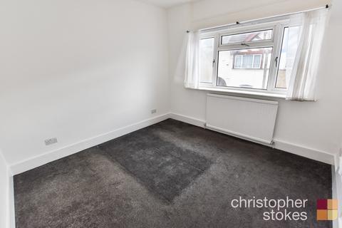 3 bedroom terraced house to rent, Swanfield Road, Waltham Cross, Hertfordshire, EN8 7JS