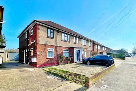 2 bedroom ground floor maisonette for sale, Lansbury Drive, Hayes UB4