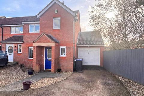 3 bedroom end of terrace house for sale, Farmers Close, Wootton Fields, Northampton NN4