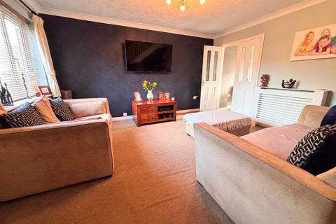 3 bedroom end of terrace house for sale, Farmers Close, Wootton Fields, Northampton NN4