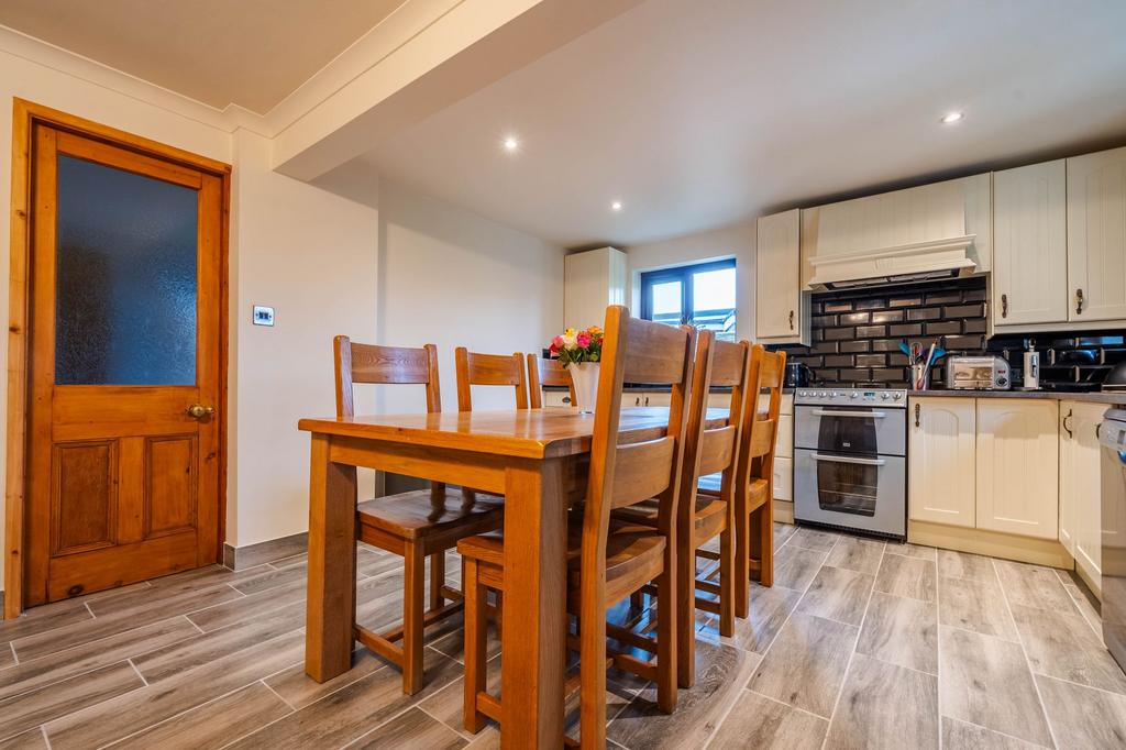 Kitchen diner