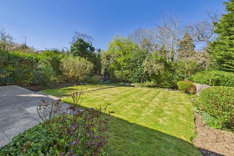 7 Woodfield Avenue, Northwood, HA6 3EA