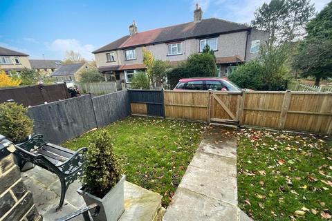 2 bedroom end of terrace house for sale, Marina Crescent, Skipton