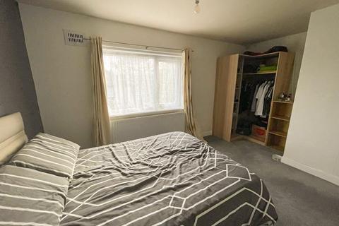 32 Marina Crescent, Skipton, BD23 1TR