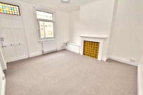 15 Cecil Grove, Armley, Leeds, LS12 2AW