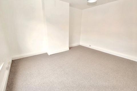 15 Cecil Grove, Armley, Leeds, LS12 2AW