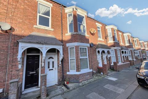 2 bedroom flat for sale, Coleridge Avenue, South Shields, Tyne and Wear, NE33 3EZ