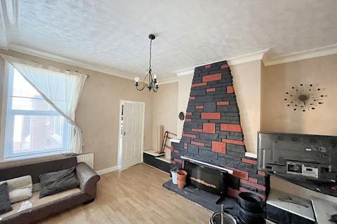 2 bedroom flat for sale, Coleridge Avenue, South Shields, Tyne and Wear, NE33 3EZ