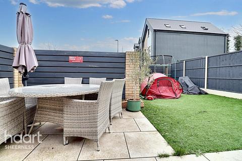 18 Commodores Close, Minster On Sea, Sheerness, ME12 3UU