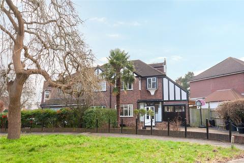 3 bedroom semi-detached house for sale, Wellesley Crescent, Twickenham