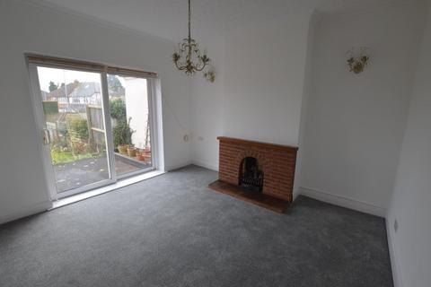 3 bedroom house to rent, Uplands Road, Oadby