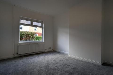 2 bedroom semi-detached house to rent, Henley Street, Chadderton, OL9