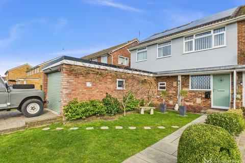 4 bedroom semi-detached house for sale, Springfield Close, Pevensey BN24