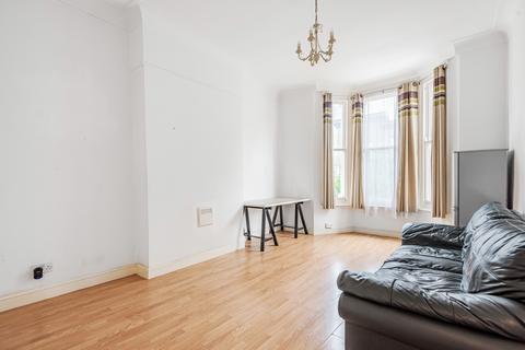 1 bedroom apartment to rent, Linden Grove London SE15