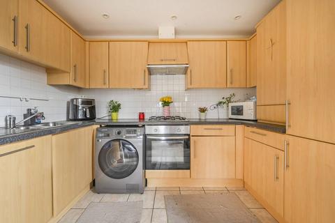 1 bedroom flat for sale, Ocean Wharf, Isle Of Dogs, London, E14