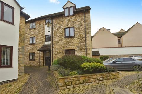 2 bedroom apartment for sale, Phillips Court, Stamford