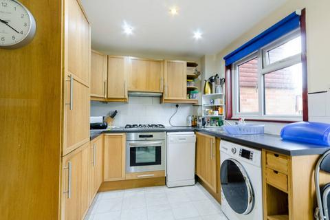 18 Conifer Gardens, Sutton, SM1 3JT