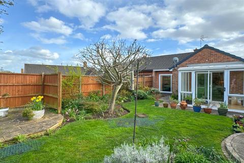 2 bedroom semi-detached bungalow for sale, Clay Avenue, St Nicolas Park