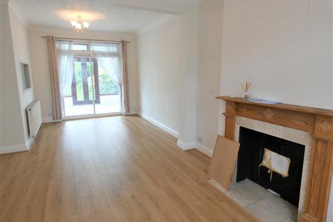 3 bedroom terraced house to rent, Flanders Road, London E6