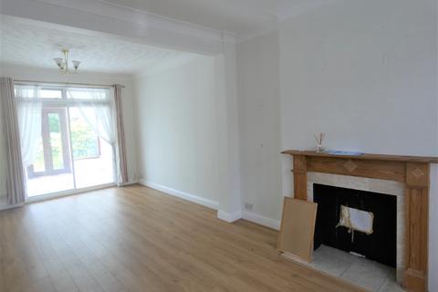 3 bedroom terraced house to rent, Flanders Road, London E6