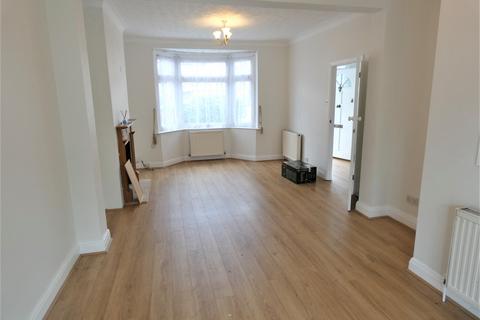 3 bedroom terraced house to rent, Flanders Road, London E6