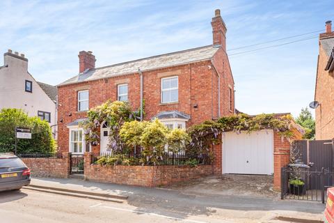 4 bedroom detached house for sale, 17 Main Road, Grendon, Northamptonshire NN7 1JW