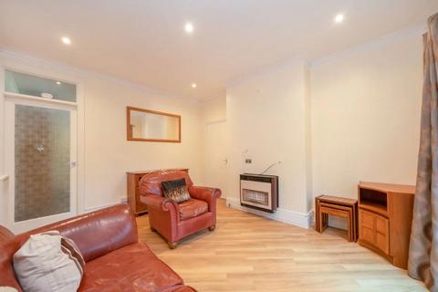 2 bedroom apartment to rent, Albert Road South, Watford, Hertfordshire, WD17