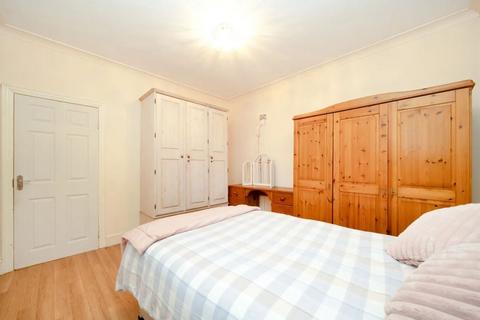 2 bedroom apartment to rent, Albert Road South, Watford, Hertfordshire, WD17