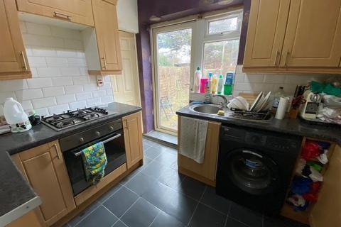 2 bedroom end of terrace house for sale, Aylmer Road, Dagenham