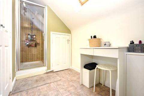 4 bedroom semi-detached house for sale, Springfield Close, Lofthouse, Wakefield, West Yorkshire