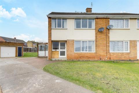 3 bedroom semi-detached house for sale, Arlington Close, Hucknall NG15