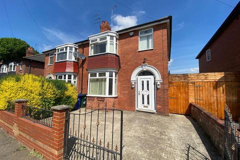 3 bedroom semi-detached house to rent, Firbeck Road, Doncaster