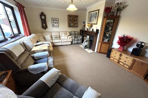 3 bedroom detached bungalow for sale, Front Street, Laxton, Goole