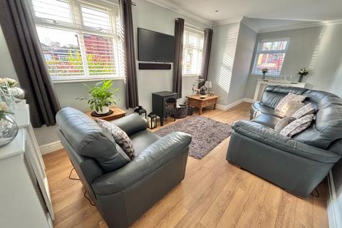 5 bedroom end of terrace house for sale, Gawsworth Avenue, Didsbury