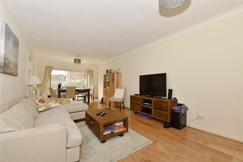 4 bedroom detached house for sale, Drysdale Close, Northwood, Middlesex, HA6